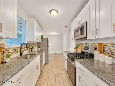 2026 Burpee Drive Jacksonville FL 32210