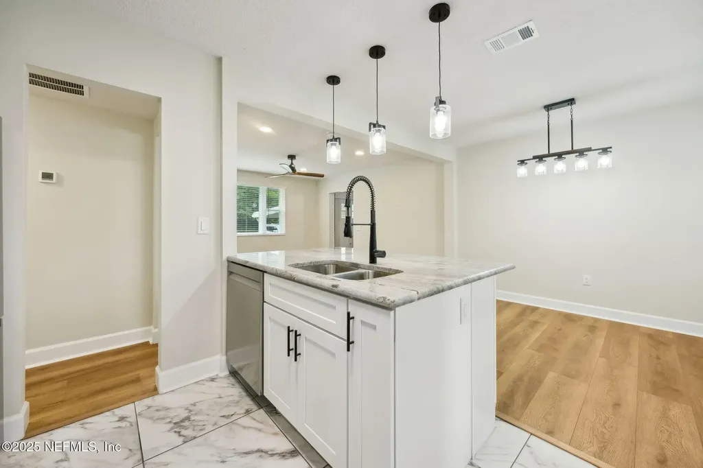 555 Glynlea Road Jacksonville FL 32216