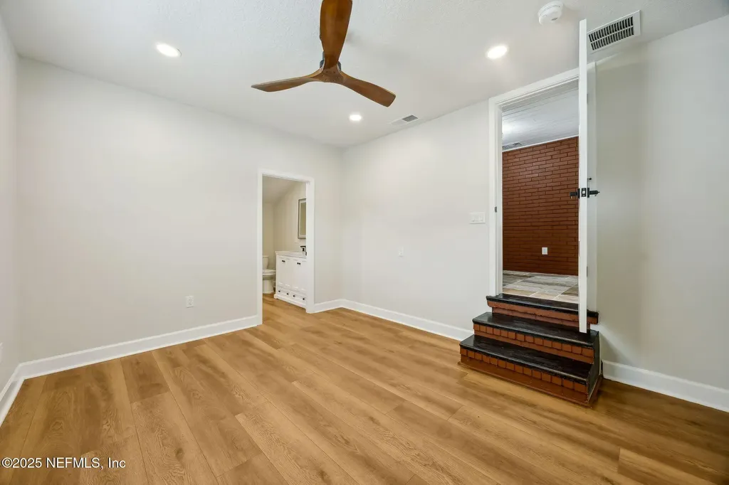 555 Glynlea Road Jacksonville FL 32216
