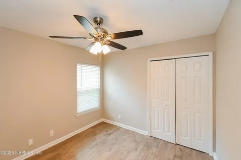 5609 Village Pond Circle Jacksonville FL 32222