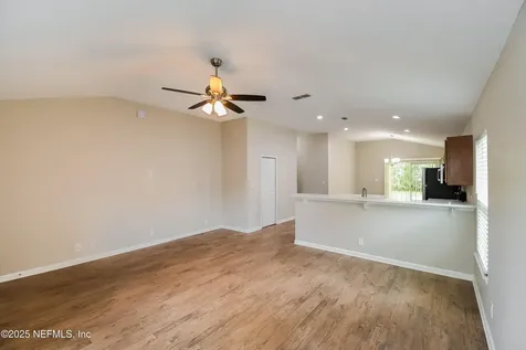 5609 Village Pond Circle Jacksonville FL 32222