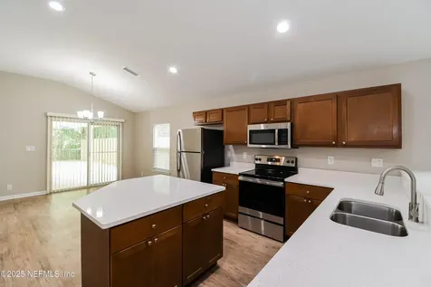 5609 Village Pond Circle Jacksonville FL 32222