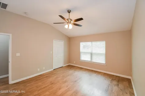 5609 Village Pond Circle Jacksonville FL 32222