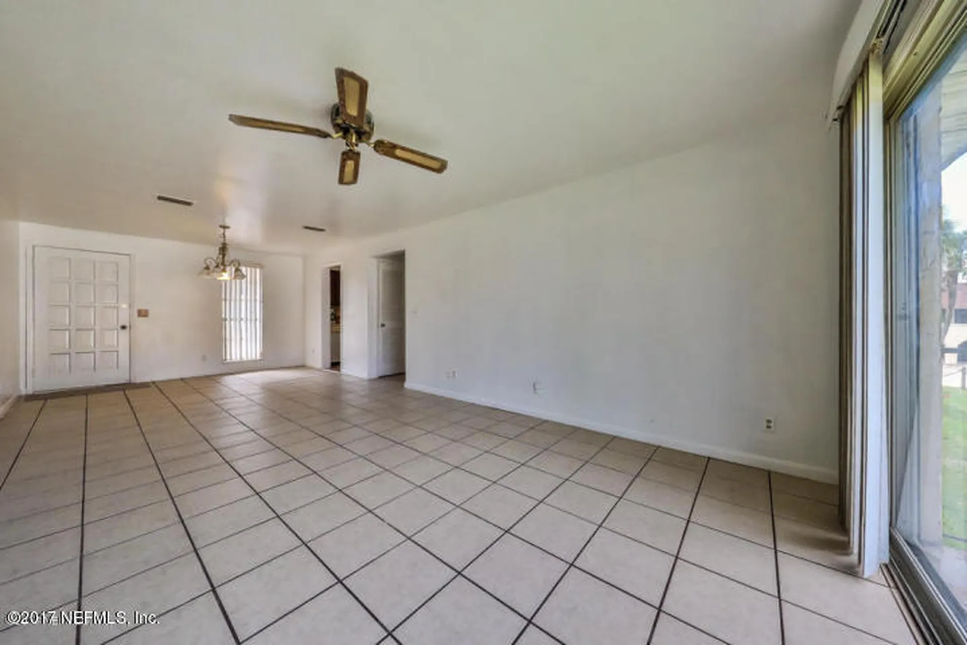 1713 El Camino Road Jacksonville FL 32216