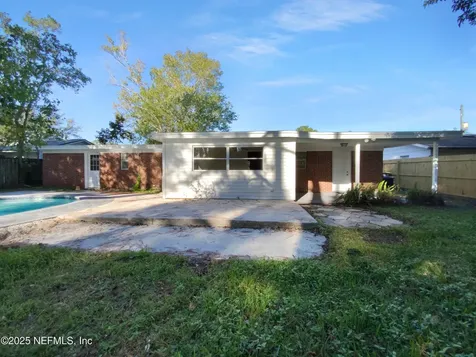 3319 Victoria Court E Jacksonville FL 32216