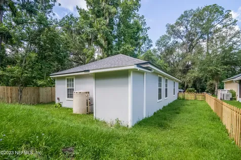 10715 Ogalla Avenue Jacksonville FL 32219