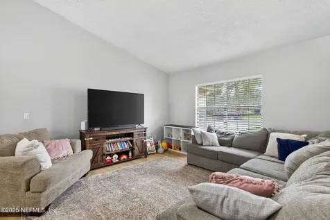2172 Rothbury Drive Jacksonville FL 32221