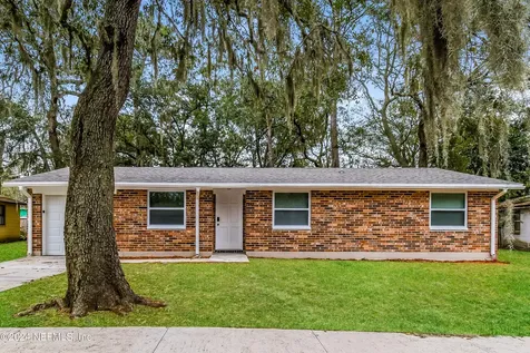 1349 Eagle Cove Road N Jacksonville FL 32218