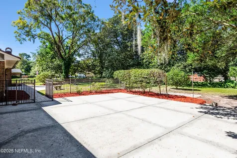 3710 Colony Cove Trail Jacksonville FL 32277