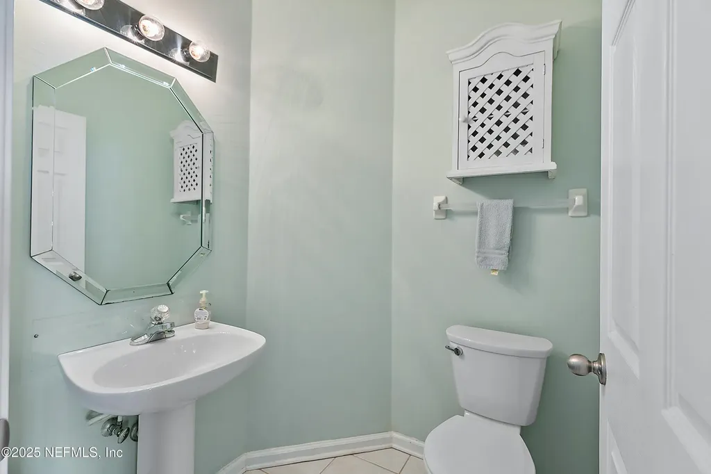 1048 Little Cypress Key Atlantic Beach FL 32233