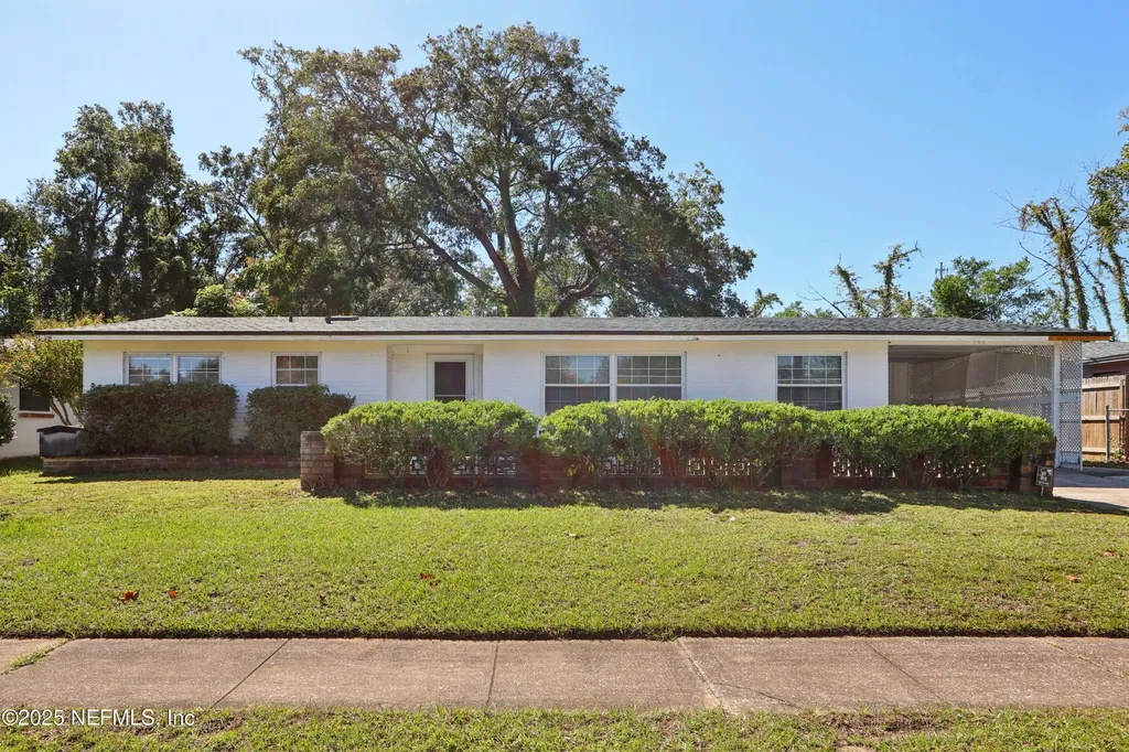 588 Clermont Avenue S Orange Park FL 32073