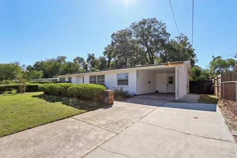 588 Clermont Avenue S Orange Park FL 32073