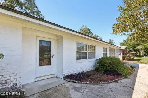 588 Clermont Avenue S Orange Park FL 32073