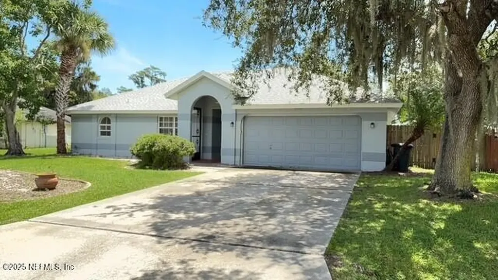 10 Blackfoot Court Palm Coast FL 32137