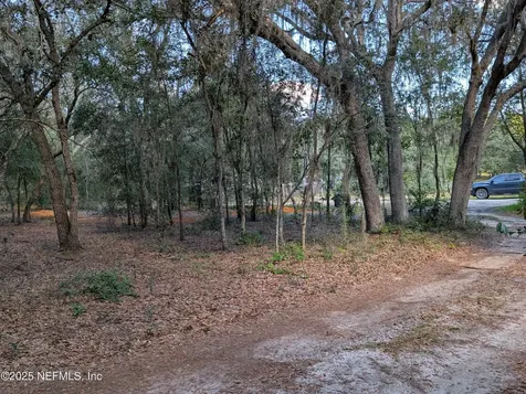 111 Silver Lake Drive Hawthorne FL 32640