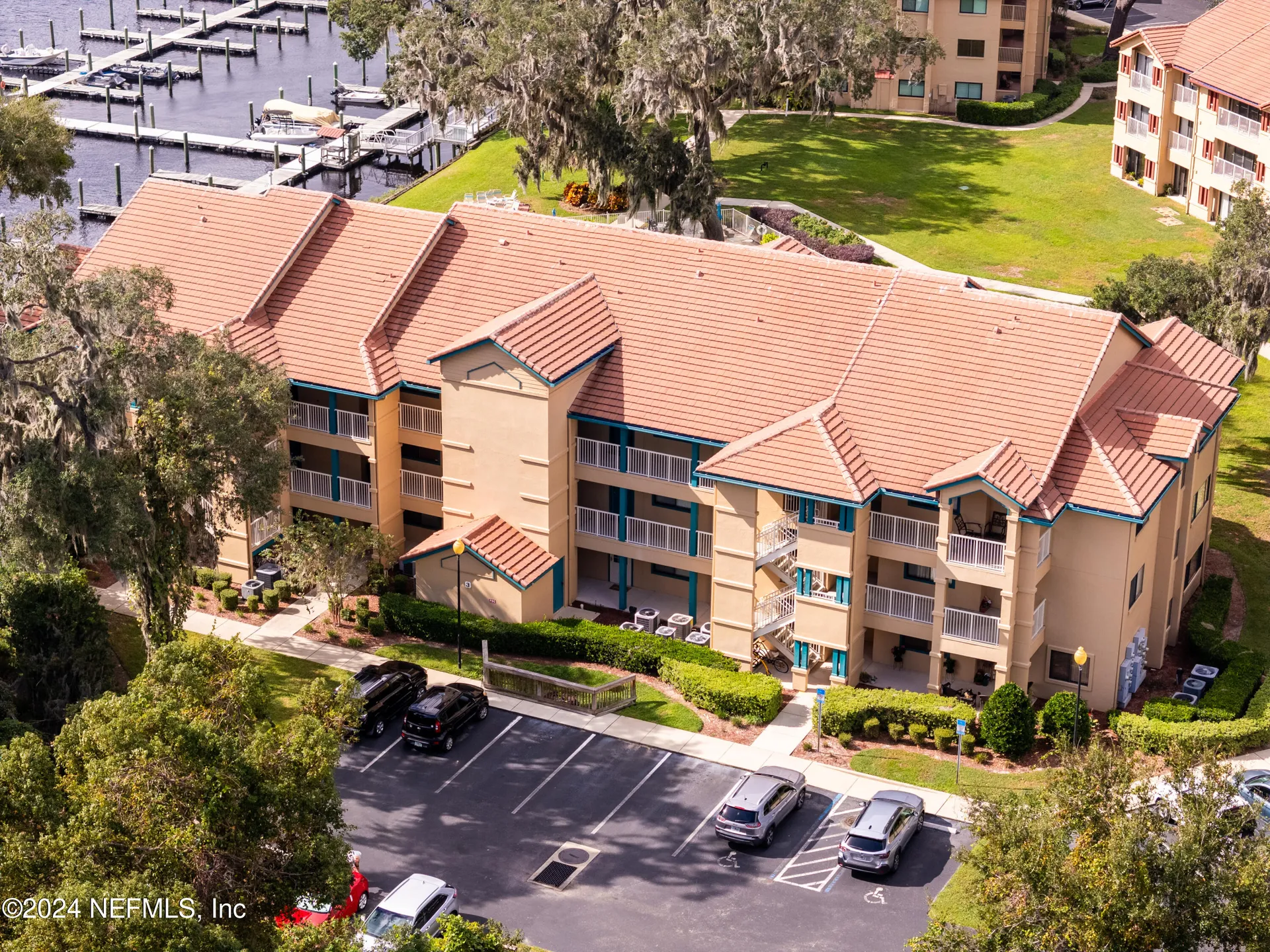 99 Broad River Place Welaka FL 32193