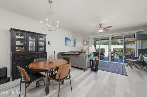 4104 Crownwood Drive Jacksonville FL 32216
