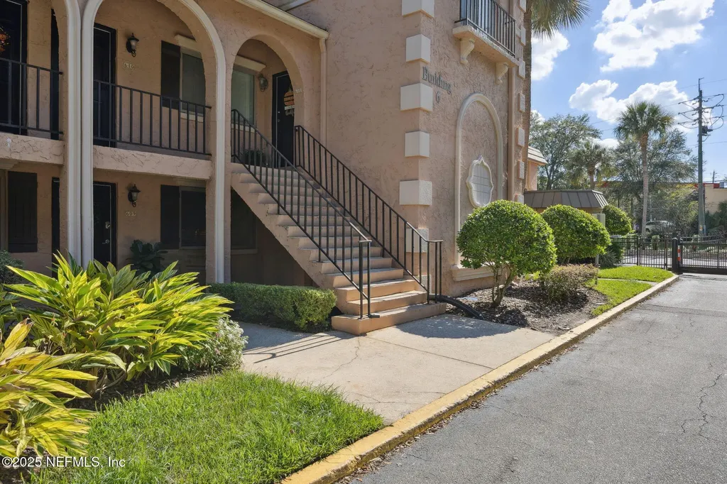 5375 Ortega Farms Boulevard Jacksonville FL 32210
