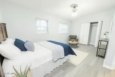 2326 Leonid Road Jacksonville FL 32218