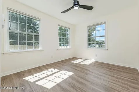 9602 Macarthur Court S Jacksonville FL 32216
