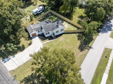 9602 Macarthur Court S Jacksonville FL 32216
