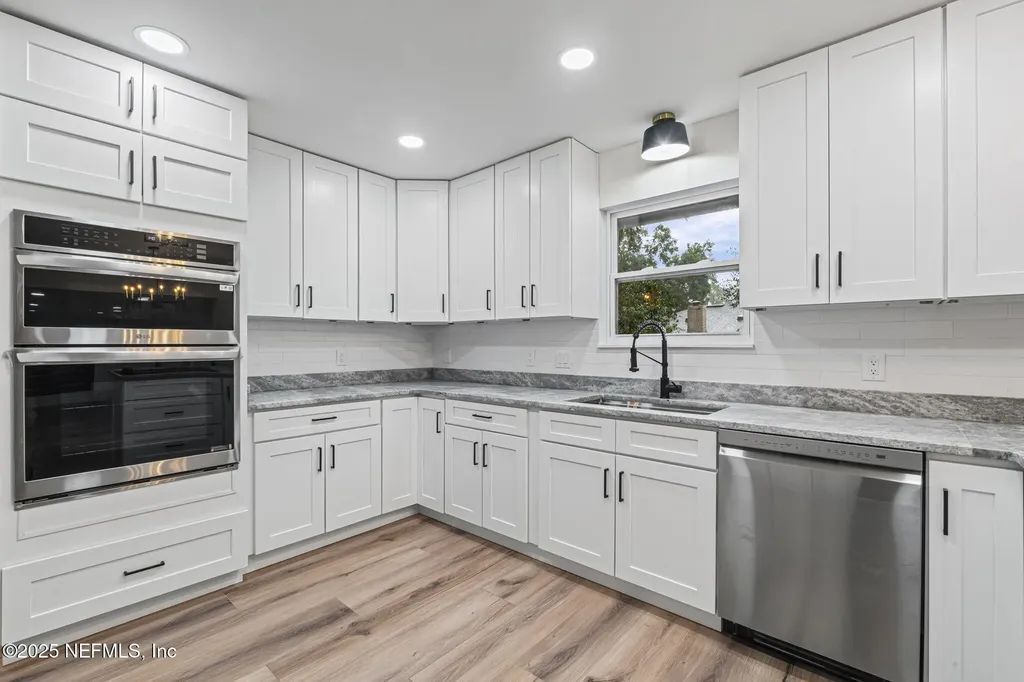 5477 Brightwater Lane Jacksonville FL 32277