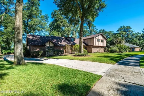 5477 Brightwater Lane Jacksonville FL 32277