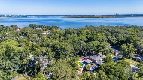 5477 Brightwater Lane Jacksonville FL 32277