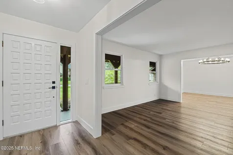 5477 Brightwater Lane Jacksonville FL 32277