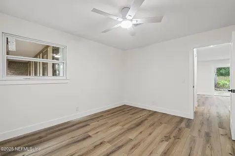 5477 Brightwater Lane Jacksonville FL 32277
