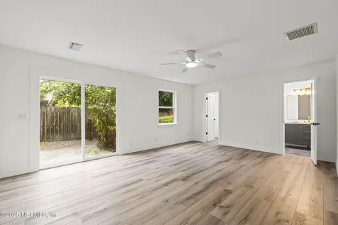 5477 Brightwater Lane Jacksonville FL 32277