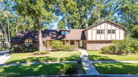 5477 Brightwater Lane Jacksonville FL 32277