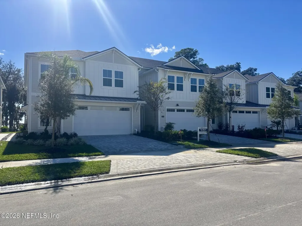 369 Oakmoss Drive St. Johns FL 32259