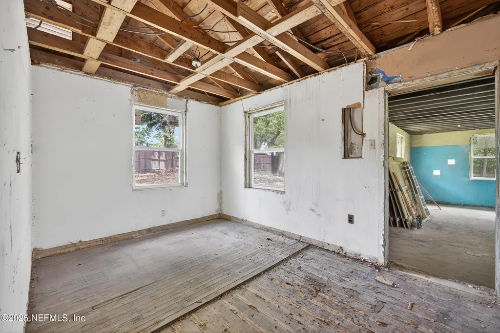 9248 Ridge Boulevard Jacksonville FL 32208