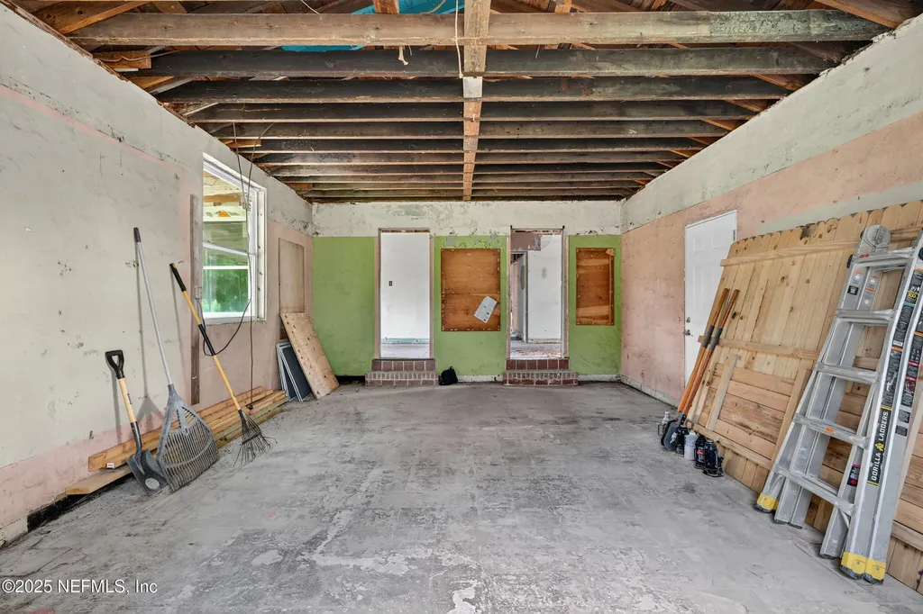 9248 Ridge Boulevard Jacksonville FL 32208