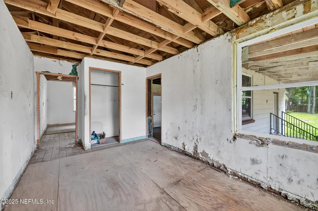 9248 Ridge Boulevard Jacksonville FL 32208