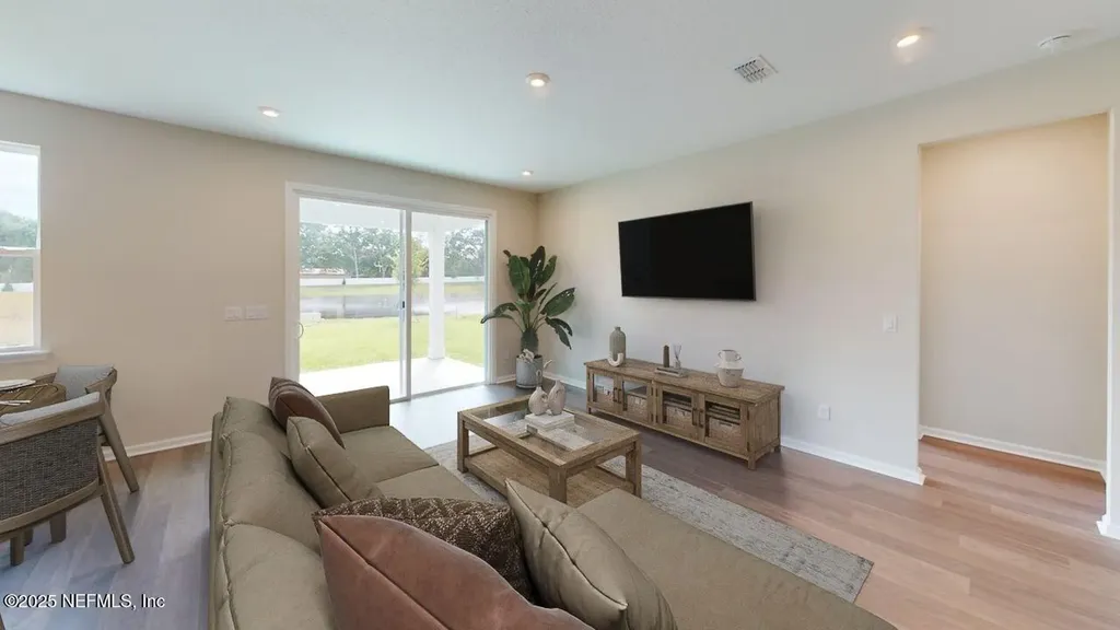 2930 Darlington Oak Road Green Cove Springs FL 32043