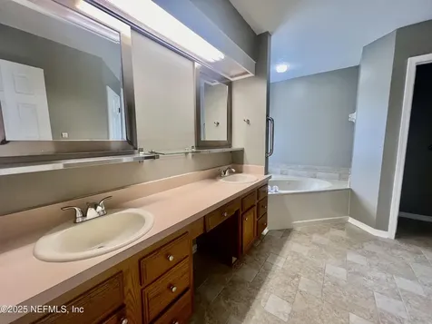 8456 Bandera Circle W Jacksonville FL 32244