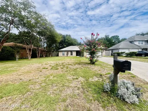 8456 Bandera Circle W Jacksonville FL 32244