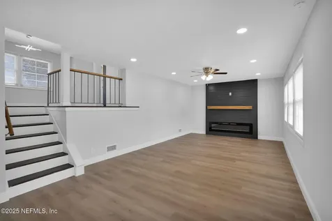6817 Rojo Court Jacksonville FL 32210