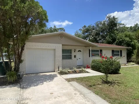 4581 Praver Drive N Jacksonville FL 32217
