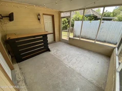 4581 Praver Drive N Jacksonville FL 32217