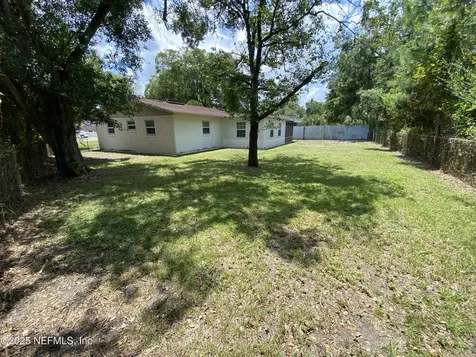 4581 Praver Drive N Jacksonville FL 32217