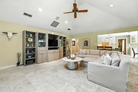 8243 Shady Grove Court Jacksonville FL 32256
