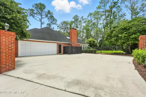 8243 Shady Grove Court Jacksonville FL 32256