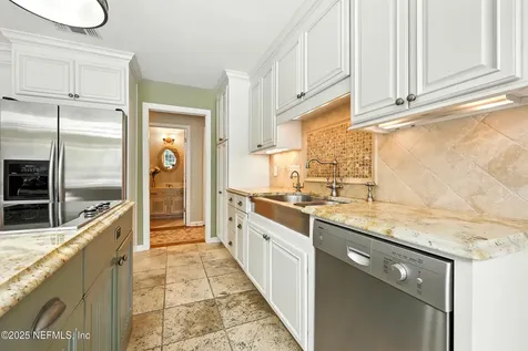 8243 Shady Grove Court Jacksonville FL 32256