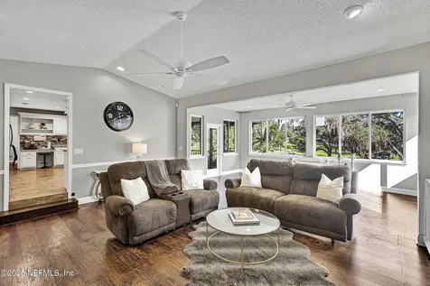 927 Arthur Moore Drive Green Cove Springs FL 32043