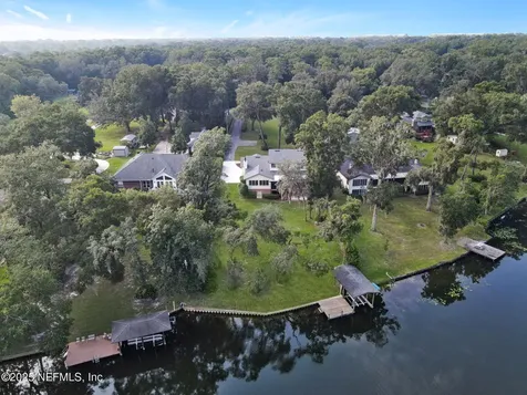 927 Arthur Moore Drive Green Cove Springs FL 32043