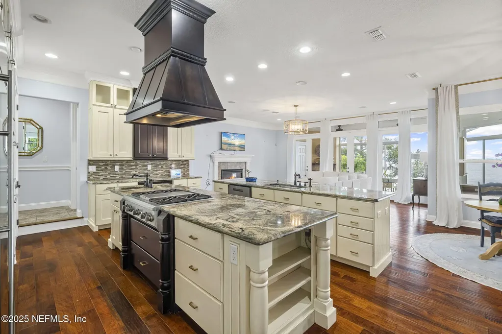 102 Yacht Club Pointe Green Cove Springs FL 32043