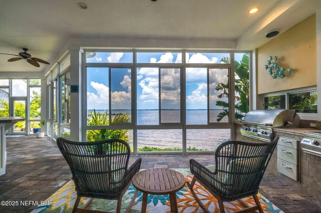 102 Yacht Club Pointe Green Cove Springs FL 32043